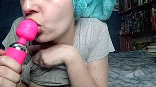 Stiefzoon deelt bed met stiefmoeder onverwacht.