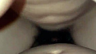 女友像JAV那样操喷水满天飞