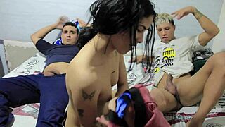 Gra międzyrodzeńców kończy się niesamowitym triem z perspektywy ojczyma