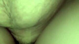 亚洲18+少女手交升级为与曲线婆婆的火辣行动