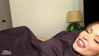 חולק מיטה עם חברת אחות חורגת, קרימפי