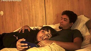 Ali bo moja pastorka dovolila, da ji globoko v grlo brez da nas ujamejo?