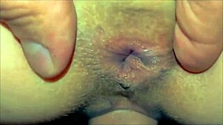 मैरिड कपल वेडिंग नाइट पर इंटेंस होममेड एनल फिल्म करता है