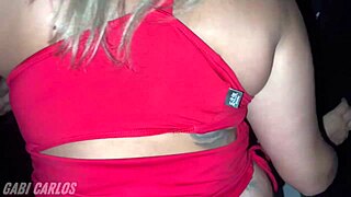 Хей, отидох в клуб за суингъри супер хорна, чуках двама типове на глори хол докато мъжът ми снимаше!