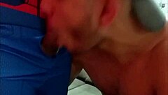 troca troca gay com fantasia de halloween