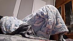 cold apartment muff diving warms girls up