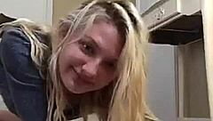 beautiful teen 18+ webcam solo!