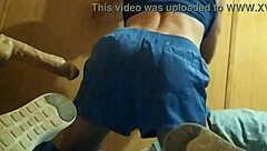 Big mouth swallows 25cm toy from lionel hearts