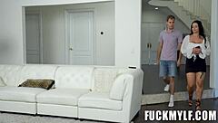 Entertaining House Guest Payton Preslee With Tony Sting