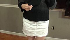 Giving A Blowjob While Bound With Rope!