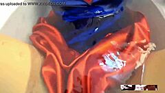 Amateur couple has sex in the bath and it is filmed