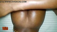 Fucking Best Friend's Sidechic Secretly