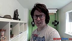 British nerd gets an amateur blowjob