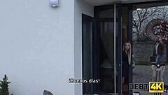 Виктория плаща дългове с твърдо чукане и свирка