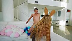 Pussy Space Jam - Busty Skylar Vox Bangs Johnny Love Hard