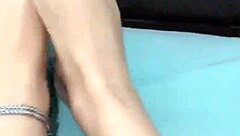 latina sexy shows her feet