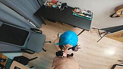 Look at crazy Jinx fucking hard on the desk in cosplay