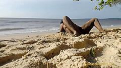 Naked Woman Twerks Big Ass On Public Beach