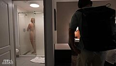 hotel mix-up leads to sloppy midnight hook-up