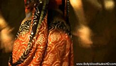 Exotic Indian Babe DANCES NUDE!