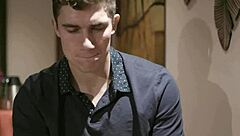 Сможет ли зрелая MILF Сирен Де Мер выдержать огромный кремпай после слепого свидания?