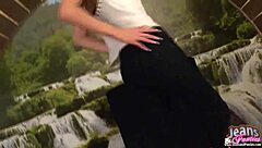Amateur petite girl likes wearing skinny jeans for the friction they provide