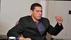 Итальянский натурал становится геем с молодыми парнями