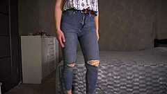 i'm a pawg milf teasing my perfect ass in tight blue jeans