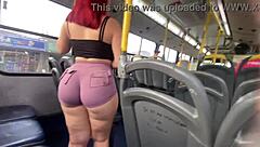 Brazilian employee surprises on public bus