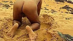 Public beach babe Ladysilva flaunts her hot Latina body