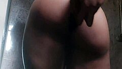 Katy’s wet and wild shower experience – a gay fetish fantasy