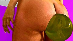 helga bubbles ava with her farts