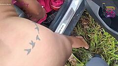 quase que o corno do meu marido policial v� eu dando dentro do carro para um pau gigantesco