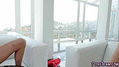 Teen skinny blonds and brunette girls suck each other’s pussies