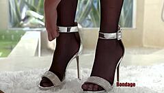 Redhead Teen Vienna Rose Kneeled and Fucked Hard?