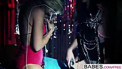 Babes kissing at midnight with ashlyn malloy and lilly banks