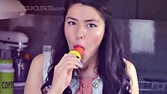 why do these youtubers have such big asses?