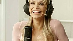 watch vanna bardot and emma hix scissor to orgasm, it's intense!