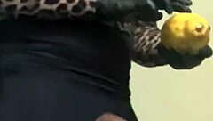 i try fucking a papaya fruit for the first time and enjoy it