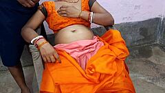 Young woman from the village of 18 years old, full nudity in the first sexual experience