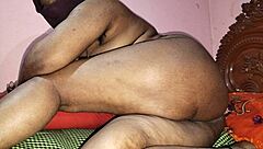 Hot Indian ex girlfriend goes wild in personal room