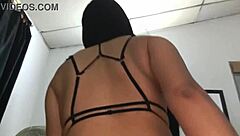 mi cuñada pone tanga nueva y me chupa verga hasta tragar leche toda