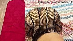 Meeting my stepmother while watching porn makes me horny