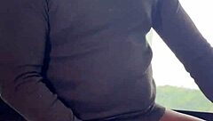 Bos Wanita Digoyang Tanpa Kondom oleh Pekerja Berotot di Lokasi