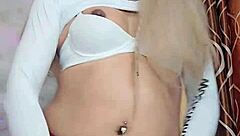 Rica Blanca Transexual Jalando Polla!