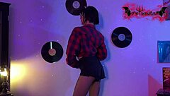 A tasty pin up girl is getting fucked with passion