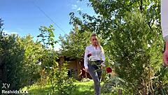 last summers memry, a hot milf gived me a nice blowjob and i gived her a pretty facial