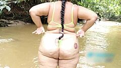 Beach sex with a fan who abandoned his friends