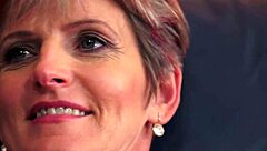 i passionately fingerfuck the mature lesbian granny