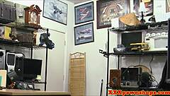Pawnshop guy fucked a glamorous amateur in sex specs